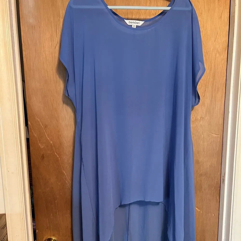 Davi & Dani Blue Hi-lo Sheer Top Size 2X Periwinkle - Picture 1 of 5